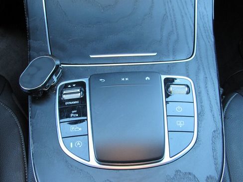Used 2021 Mercedes-Benz E 350 Sedan image 20