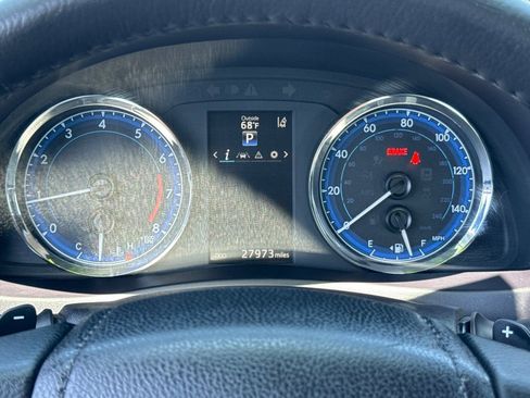 Used 2018 Toyota Corolla SE FWD image 22