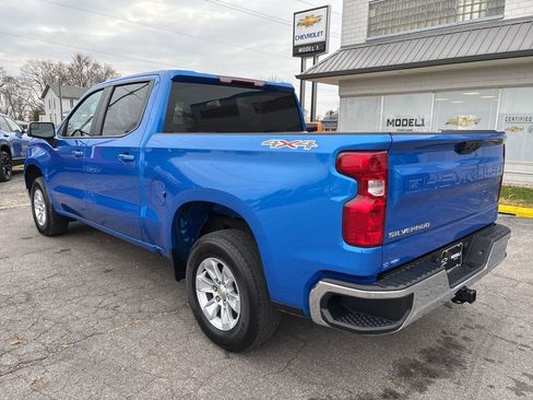 Used 2025 Chevrolet Silverado 1500 LT AWD/4WD image 6