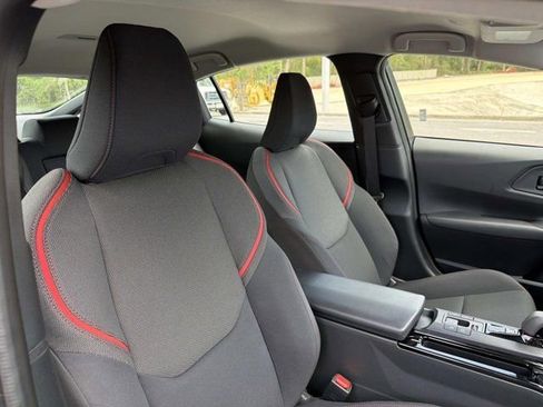 Used 2024 Toyota Prius Prime FWD image 16