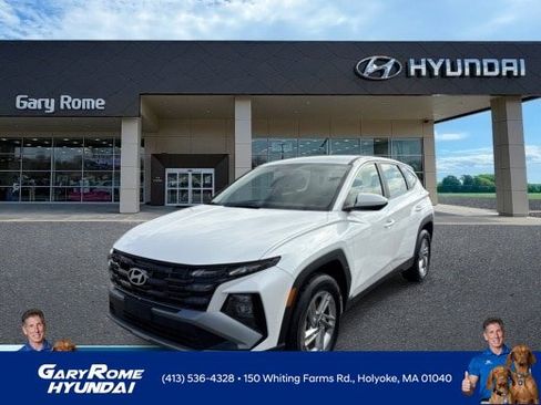 Certified 2025 Hyundai Tucson SE AWD/4WD image 1