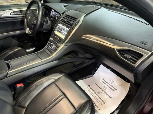 Used 2018 Lincoln MKZ Premiere image 25