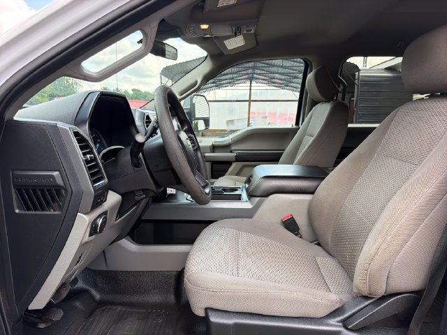 Used 2021 Ford F250 XLT w/ XLT Premium Package AWD/4WD image 11