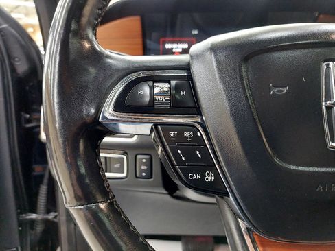 Used 2019 Lincoln Navigator Reserve w/ Cargo Package image 26