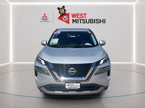 Used 2023 Nissan Rogue SV FWD image 8