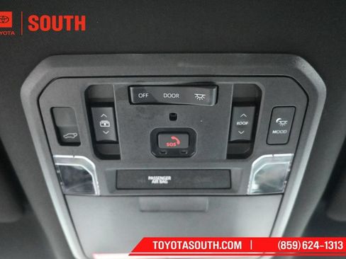 Used 2023 Toyota Sequoia Platinum AWD/4WD image 25