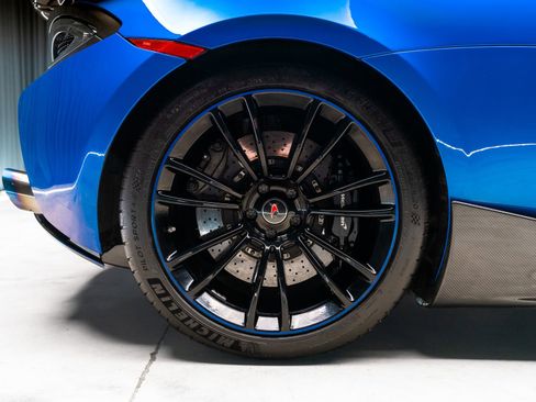 Used 2016 McLaren 570S Coupe RWD image 31