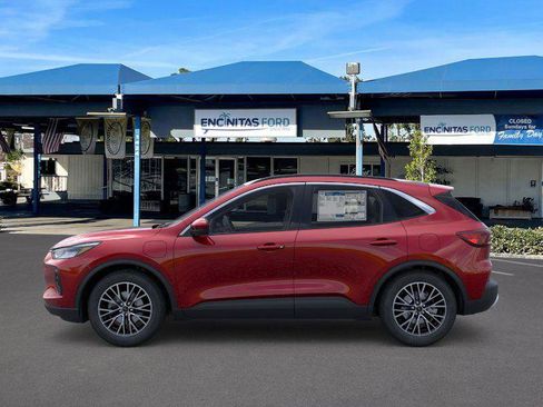 New 2025 Ford Escape PHEV image 3