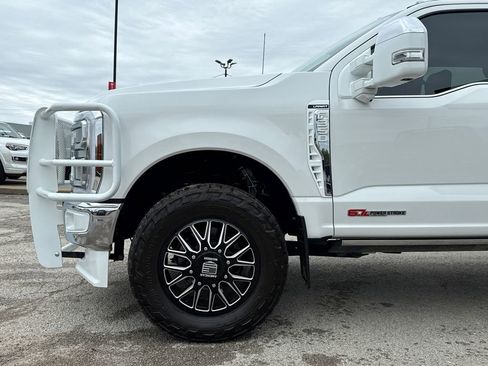 Used 2024 Ford F350 Lariat w/ Lariat Ultimate Package AWD/4WD image 5