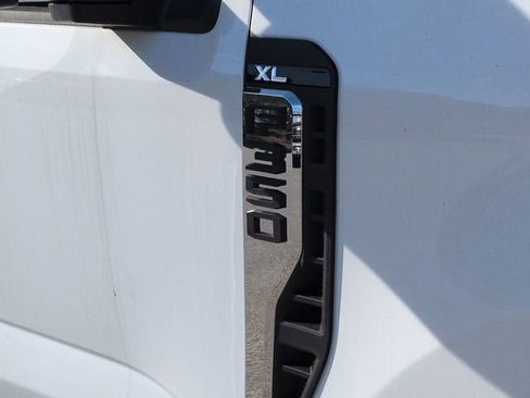 New 2025 Ford F350 XL w/ XL Chrome Package image 12