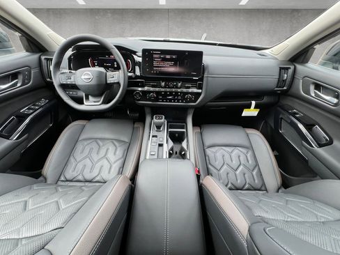New 2026 Nissan Pathfinder Platinum w/ Cargo Package FWD image 21