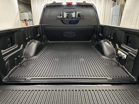 Used 2023 Ford F250 Lariat w/ FX4 Off-Road Package AWD/4WD image 22