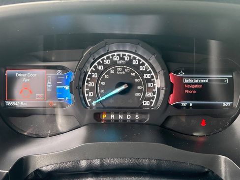 Used 2023 Ford Ranger Lariat w/ Tremor Off-Road Package AWD/4WD image 17