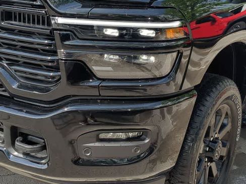 New 2026 RAM 2500 Laramie AWD/4WD image 11