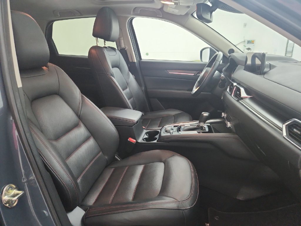 Used 2025 MAZDA CX-5 Carbon Edition AWD/4WD image 36