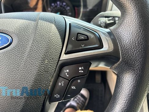 Used 2018 Ford Fusion SE w/ Fusion SE Technology Package FWD image 29
