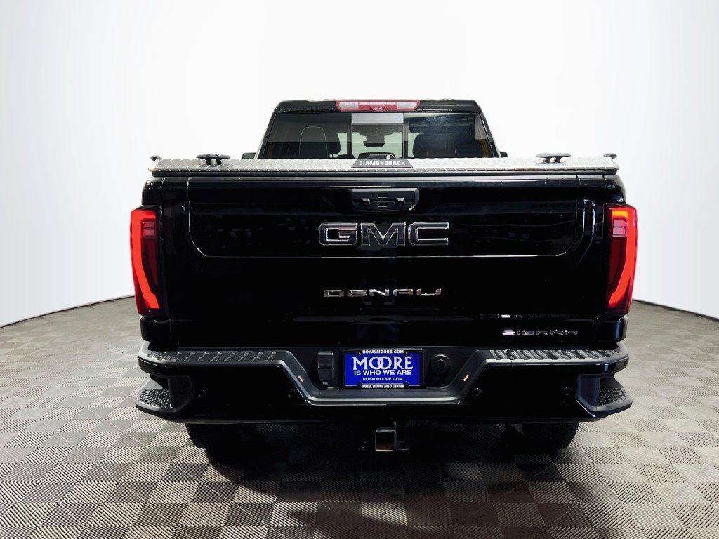 Used 2024 GMC Sierra 3500 Denali Ultimate AWD/4WD image 6