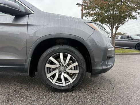 Used 2021 Honda Pilot EX image 18