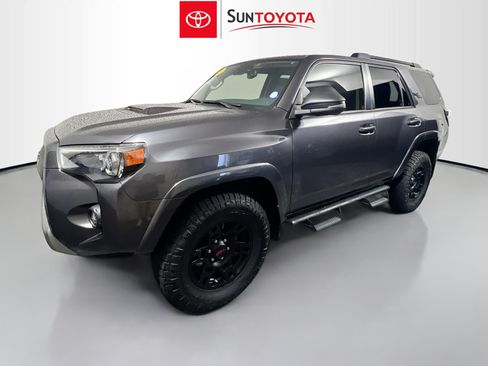 Used 2023 Toyota 4Runner TRD Off-Road Premium w/ Moonroof Package AWD/4WD image 7