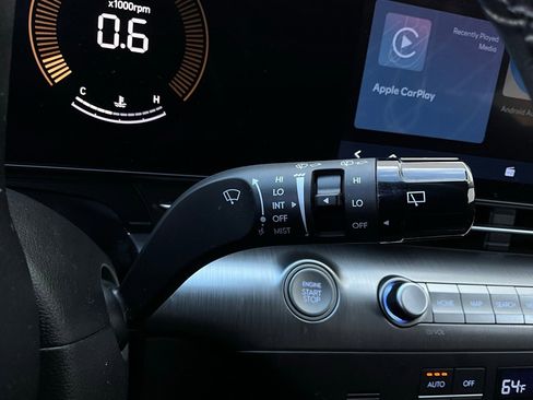 Used 2025 Hyundai Kona SEL image 38