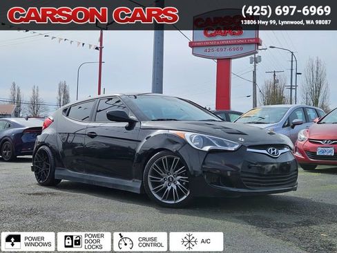 Used 2015 Hyundai Veloster image 1