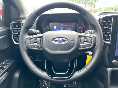 Used 2025 Ford Ranger XLT w/ FX4 Off-Road Package AWD/4WD image 23