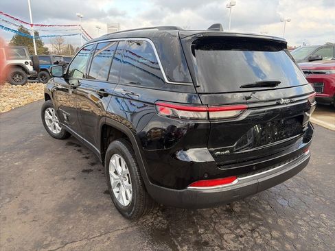 Used 2023 Jeep Grand Cherokee Limited image 5