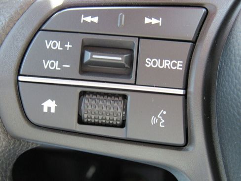 Certified 2024 Honda HR-V LX image 11