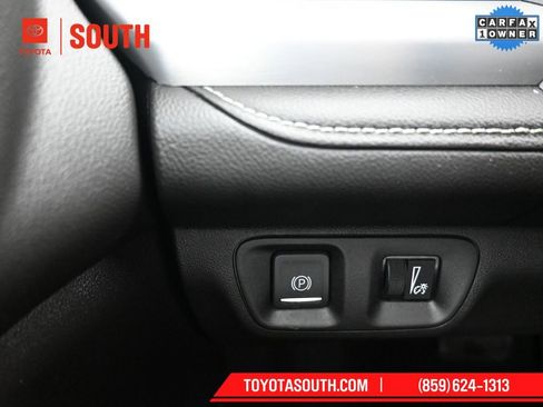 Used 2023 GMC Acadia SLE w/ Driver Convenience Package image 19