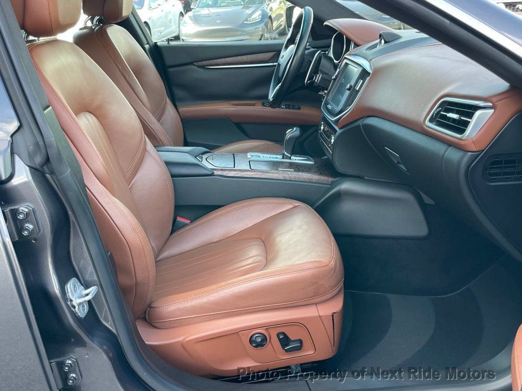 Used 2014 Maserati Ghibli RWD image 10