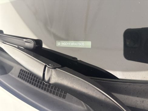 Used 2024 Honda Accord EX image 11