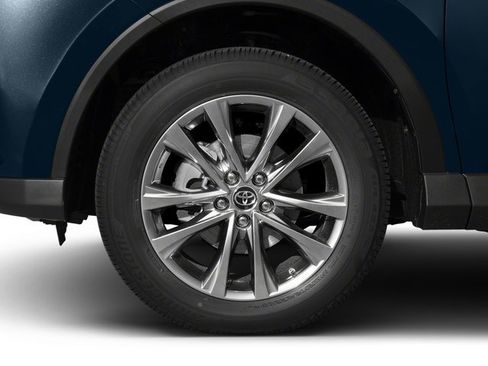 Used 2018 Toyota RAV4 Limited image 11