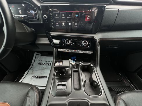 Used 2023 GMC Sierra 1500 AT4 w/ AT4 Premium Package image 17