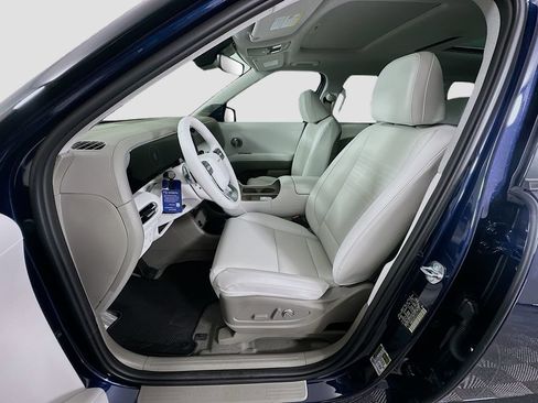 New 2026 Hyundai Palisade Limited FWD image 16