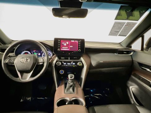 Used 2022 Toyota Venza XLE AWD/4WD image 30
