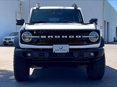 Used 2023 Ford Bronco Wildtrak image 3