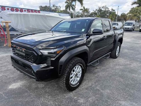 Used 2024 Toyota Tacoma SR w/ SR Upgrade Package image 4