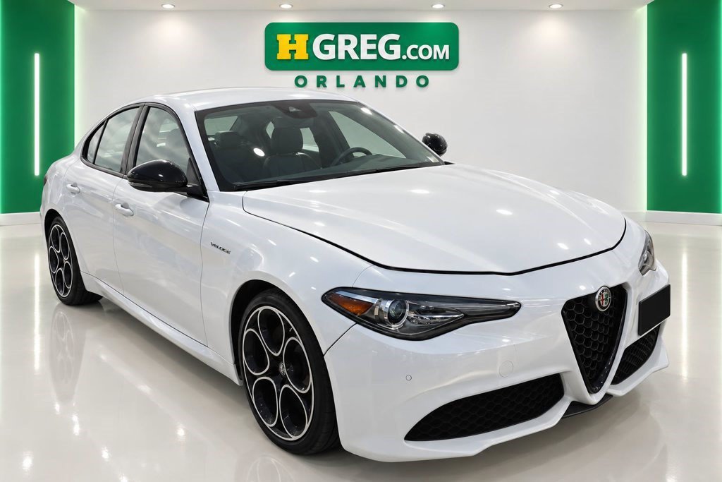 Used 2022 Alfa Romeo Giulia Veloce RWD image 4
