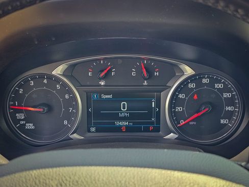 Used 2018 GMC Terrain SLE w/ Driver Convenience Package AWD/4WD image 16