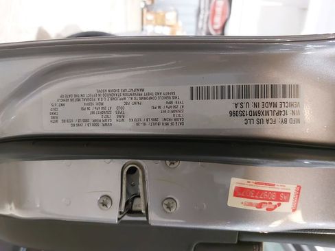 Used 2021 Jeep Cherokee Latitude Lux image 37