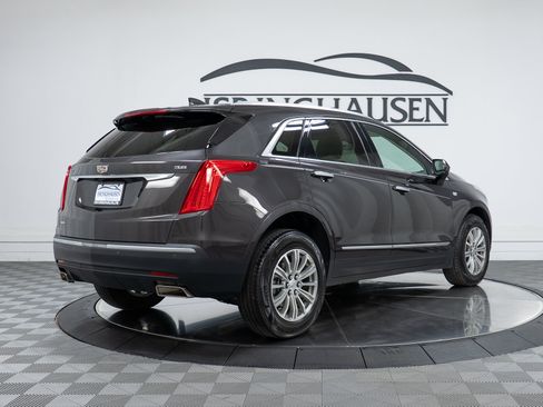Used 2018 Cadillac XT5 Luxury w/ Driver Awareness Package AWD/4WD image 5