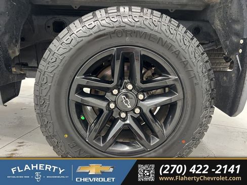 Used 2020 Chevrolet Silverado 1500 LT Trail Boss AWD/4WD image 21