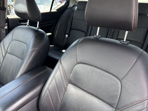 Used 2023 Nissan Altima 2.5 SR w/ SR Premium Package FWD image 12