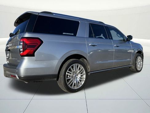 Used 2023 Ford Expedition Max Limited image 8