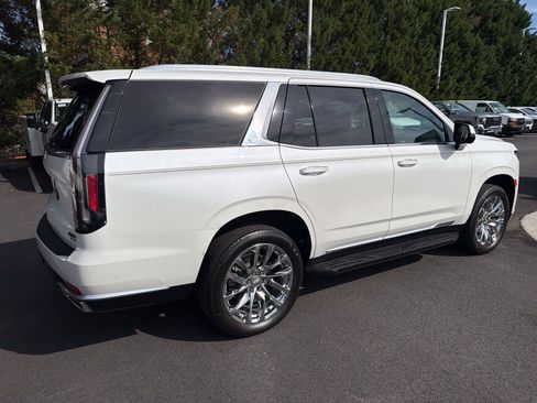 Used 2021 Cadillac Escalade Premium Luxury AWD/4WD image 10