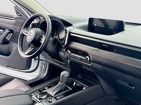 Certified 2025 MAZDA CX-50 2.5 Hybrid w/ Premium Plus Pkg image 5