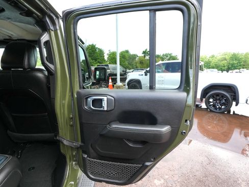 Used 2021 Jeep Wrangler Unlimited Sahara w/ Cold Weather Group AWD/4WD image 13