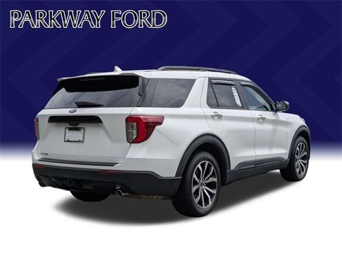 Used 2022 Ford Explorer ST-Line w/ Class IV Trailer Tow Package image 5