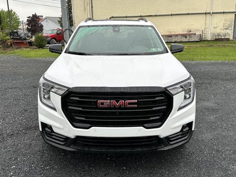 Used 2024 GMC Terrain SLT w/ Tech Package AWD/4WD image 3