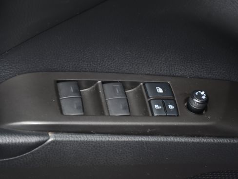 Certified 2022 Toyota Camry LE w/ Convenience Package FWD image 11
